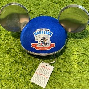 ❌SOLD❌ 🏰 Walt Disney World 2018 Marathon Mickey Mouse Ears Hat!